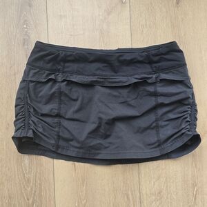Lululemon Black Skirt Skort Wet Dry Warm Size 8